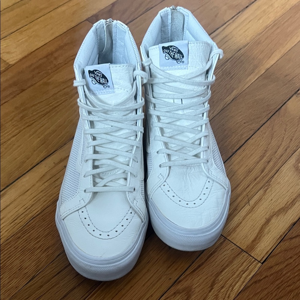 Vans Sk8-Hi Slim Zip Perf Leather True White Classic Sneaker